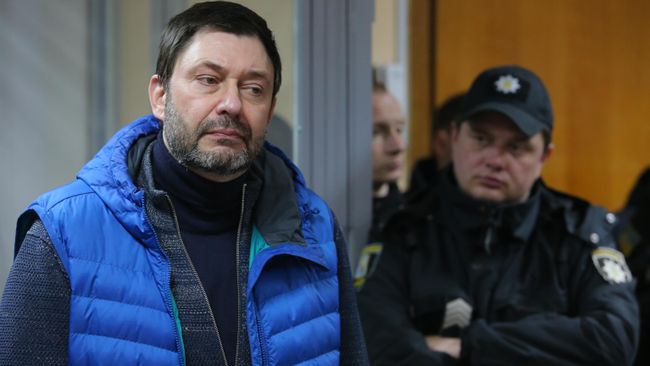 Руководитель портала РИА Новости Украина Кирилл Вышинский в Подольском районном суде Киева Руководитель портала РИА Новости Украина Кирилл Вышинский в Подольском районном суде Киева
