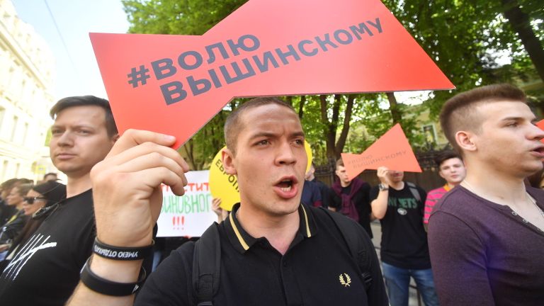Акция в поддержку Кирилла Вышинского у здания посольства Украины в Москве. 15 мая 2019 Акция в поддержку Кирилла Вышинского у здания посольства Украины в Москве. 15 мая 2019
