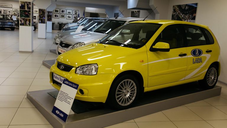 Автомобиль Lada Kalina Sport в музее прототипов АвтоВАЗ в Тольятти Автомобиль Lada Kalina Sport в музее прототипов АвтоВАЗ в Тольятти