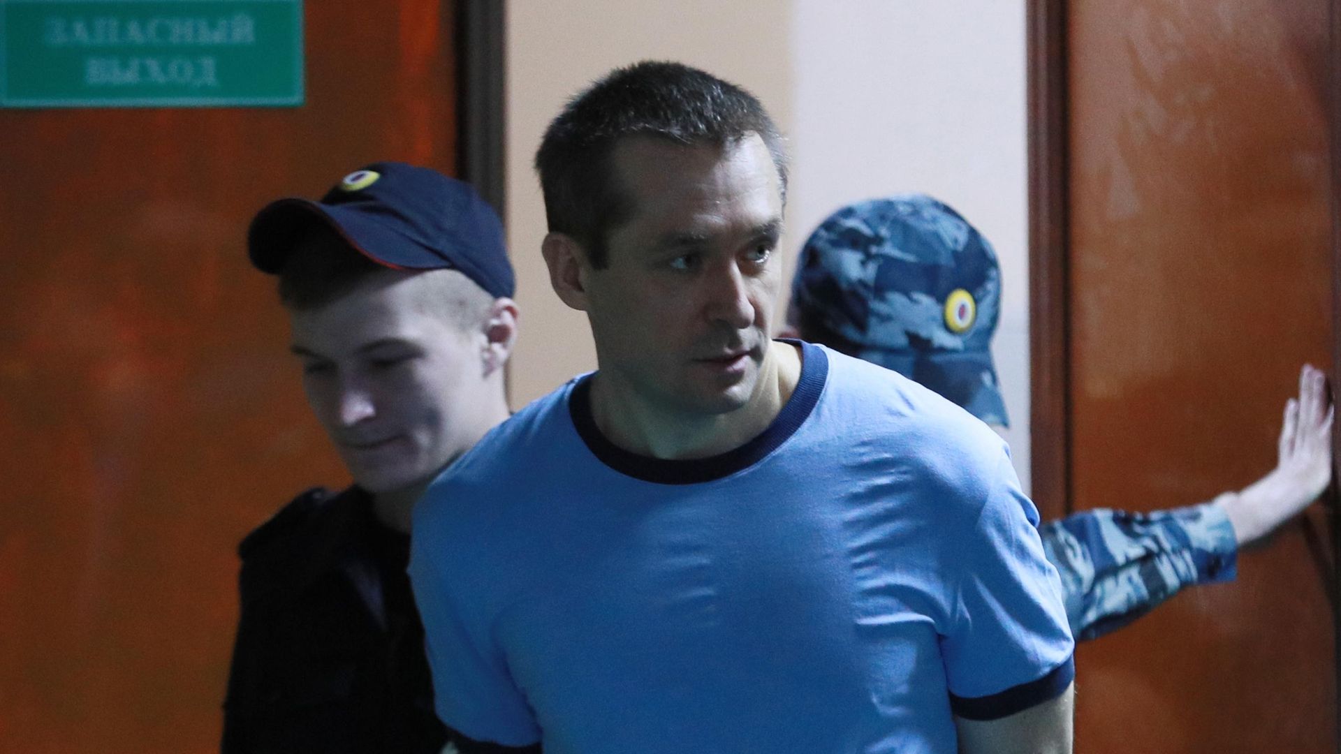 Дмитрий Захарченко, обвиняемый в коррупции, перед началом заседания Пресненского суда города Москвы Дмитрий Захарченко, обвиняемый в коррупции, перед началом заседания Пресненского суда города Москвы - РИА Новости, 1920, 21.01.2021