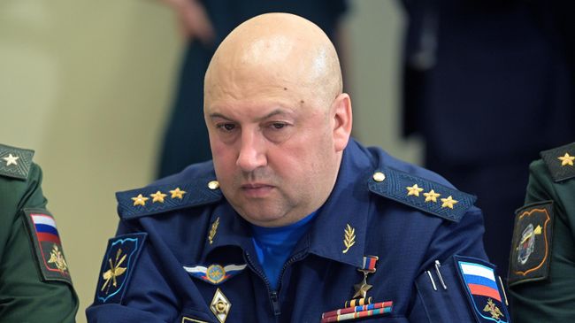  Главнокомандующий Воздушно-космическими силами РФ генерал-полковник Сергей Суровикин