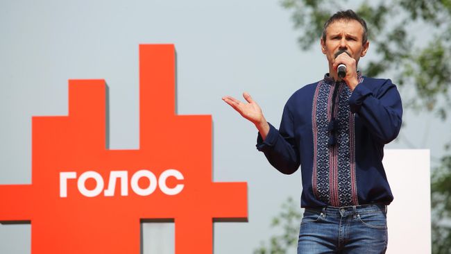 Лидер украинской рок-группы Океан Эльзы Святослав Вакарчук объявил о создании своей партии Голос Лидер украинской рок-группы Океан Эльзы Святослав Вакарчук объявил о создании своей партии Голос