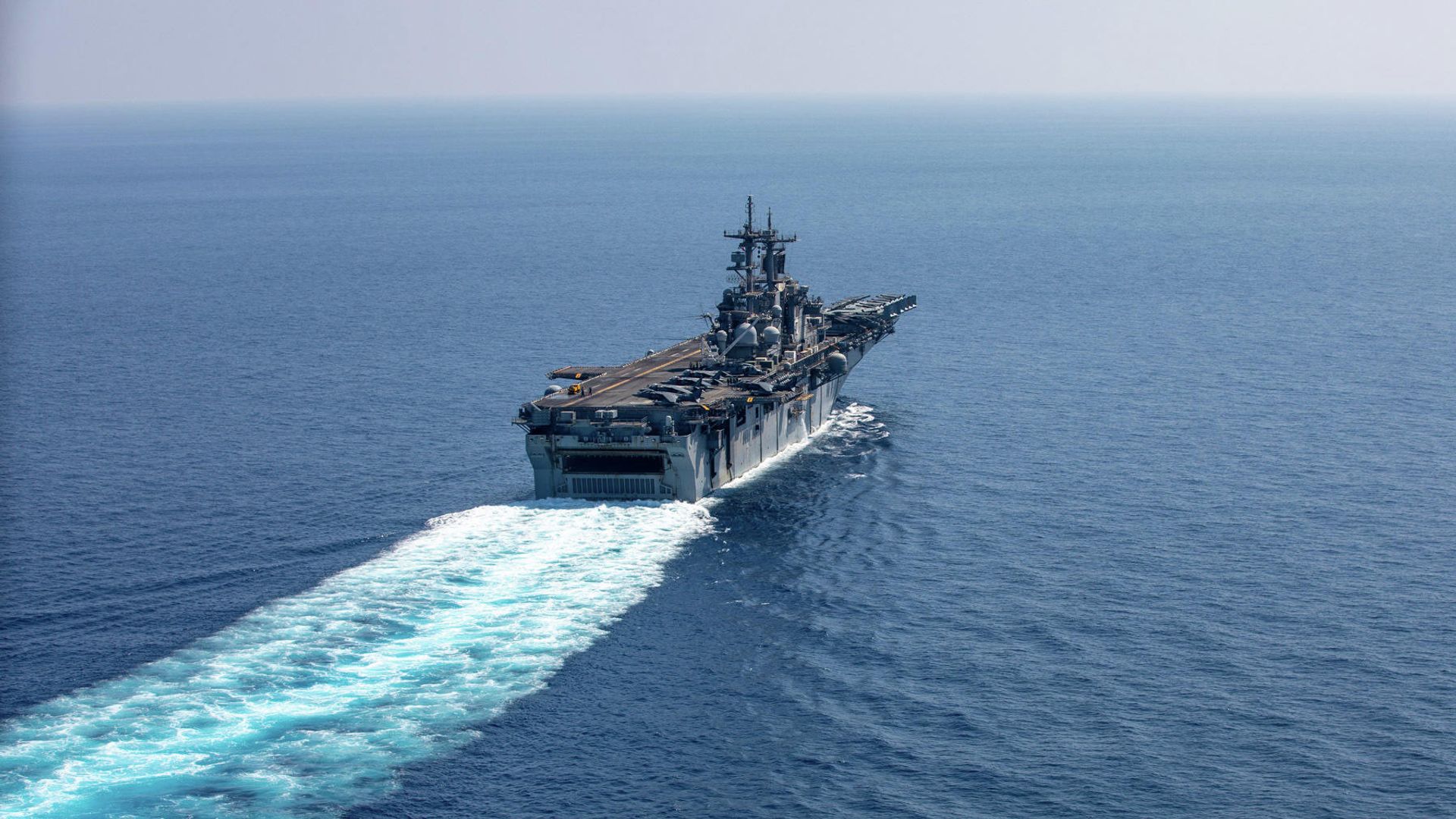 Универсальный десантный корабль ВМС США Kearsarge Универсальный десантный корабль ВМС США Kearsarge - РИА Новости, 1920, 14.09.2022