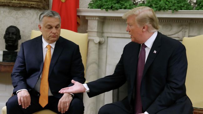 Президент США Дональд Трамп и премьер-министр Венгрии Виктор Орбан во время встречи в Вашингтоне. 13 мая 2019 Президент США Дональд Трамп и премьер-министр Венгрии Виктор Орбан во время встречи в Вашингтоне. 13 мая 2019