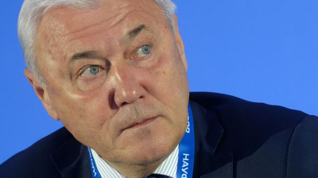 Председатель комитета госдумы по финансовому рынку Анатолий Аксаков. Председатель комитета госдумы по финансовому рынку Анатолий Аксаков.