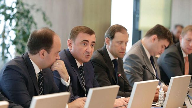 Губернатор Тульской области Алексей Дюмин на заседании рабочей группы Государственного совета РФ по направлению Промышленность Губернатор Тульской области Алексей Дюмин на заседании рабочей группы Государственного совета РФ по направлению Промышленность