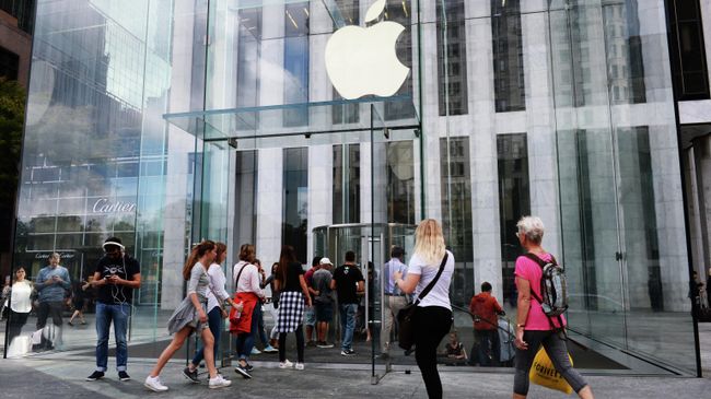 Магазин Apple Store на 5-й авеню в Нью-Йорке