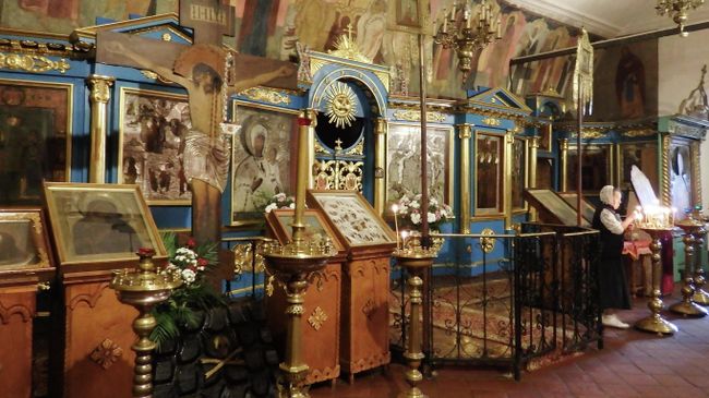 Воскресенский собор и источник