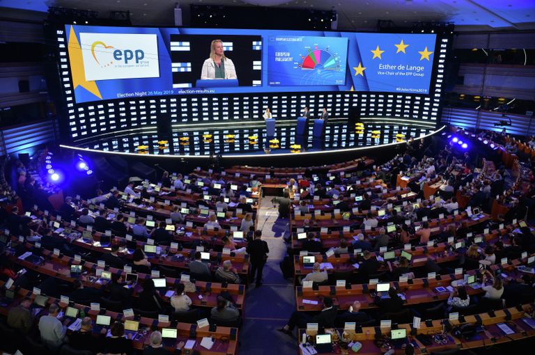 Подсчет голосов в штаб-квартире Европпарламента в Брюсселе