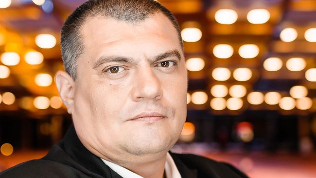 Актер Квартала 95 Юрий Корявченков Актер Квартала 95 Юрий Корявченков