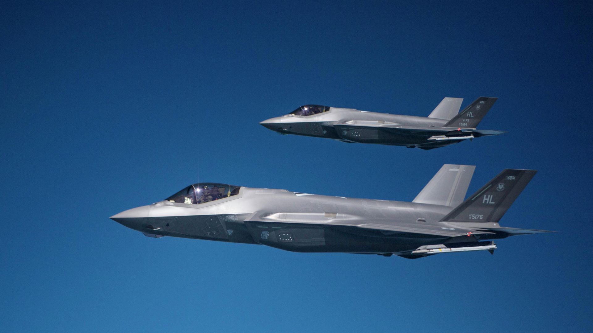 Пара истребителей F-35A Lightning II Пара истребителей F-35A Lightning II - РИА Новости, 1920, 15.01.2022
