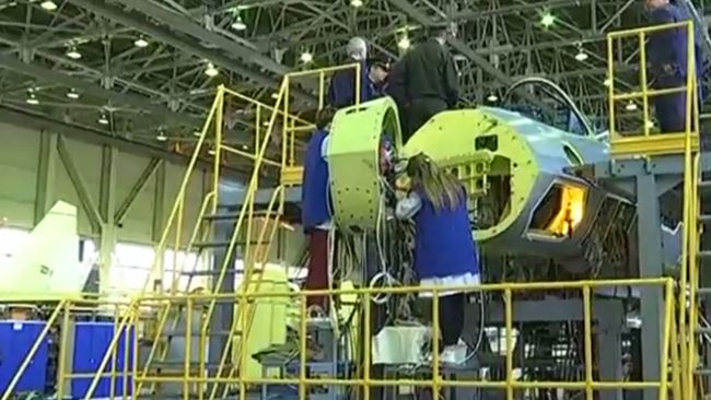 Появилось видео сборки первого серийного Су-57