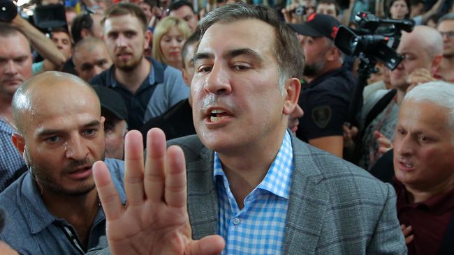 Бывший президент Грузии и экс-губернатор Одесской области Украины Михаил Саакашвили во время встречи в киевском аэропорту Борисполь. 29 мая 2019 Бывший президент Грузии и экс-губернатор Одесской области Украины Михаил Саакашвили во время встречи в киевском аэропорту Борисполь. 29 мая 2019