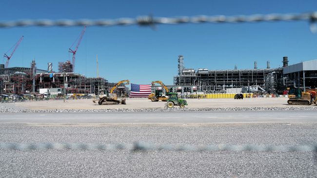 Строительство завода по производству сжиженного природного газа СПГ в США