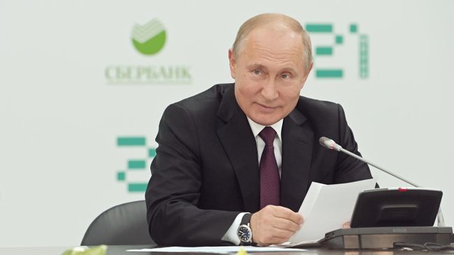 Президент РФ Владимир Путин проводит совещание по развитию технологий в области искусственного интеллекта в школе программирования Школа 21. 30 мая 2019 Президент РФ Владимир Путин проводит совещание по развитию технологий в области искусственного интеллекта в школе программирования Школа 21. 30 мая 2019