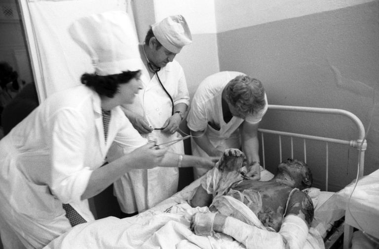 Взрыв произошел 3 июня 1989 года в 23 часа 14 минут на 1710-м км от Москвы на перегоне Уфа-Челябинск Куйбышевской железной дороги. Удар взрывной волны и пламени выбросил с колеи четырнадцать вагонов. Пострадавший в результате трагедии
