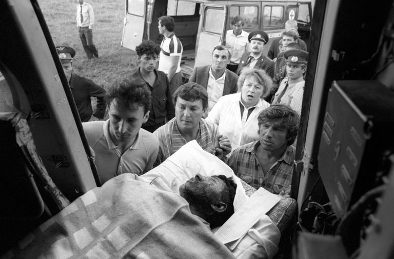 Взрыв произошел 3 июня 1989 года в 23 часа 14 минут на 1710-м км от Москвы на перегоне Уфа-Челябинск Куйбышевской железной дороги. Удар взрывной волны и пламени выбросил с колеи четырнадцать вагонов. Эвакуация пострадавших в больницы Москвы, Уфы, Челябинска