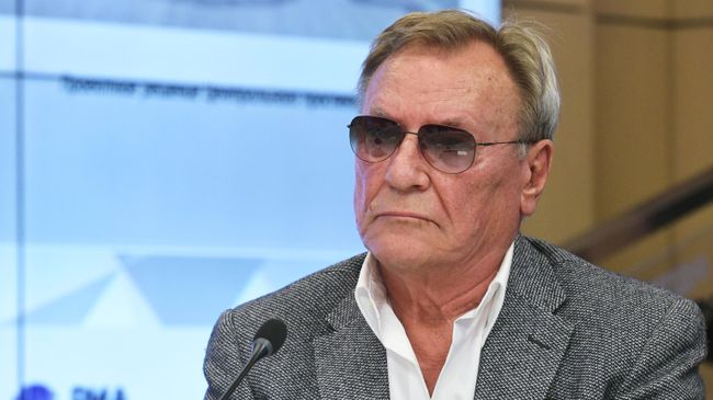 Народный артист РСФСР Сергей Шакуров Народный артист РСФСР Сергей Шакуров
