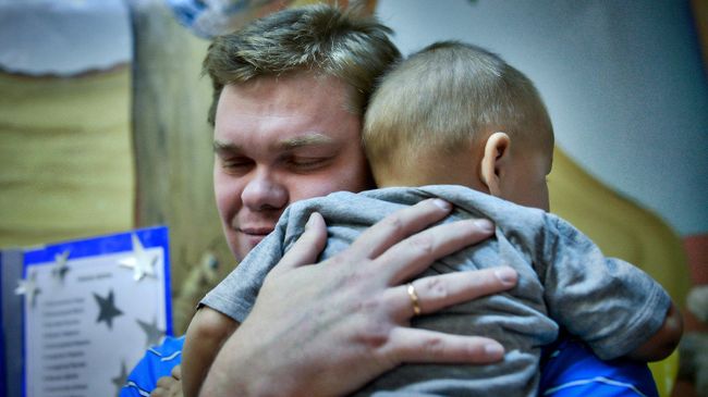 Детский телефон доверия проводит акцию к Дню отца