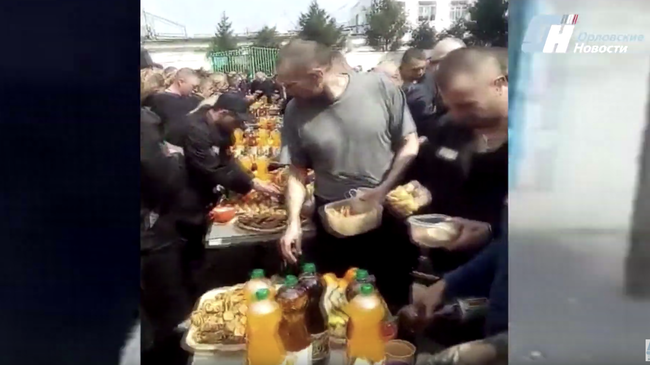 Видео с банкета в колонии № 2 города Ливны (Орловская область), распространенное газетой Орловские новости