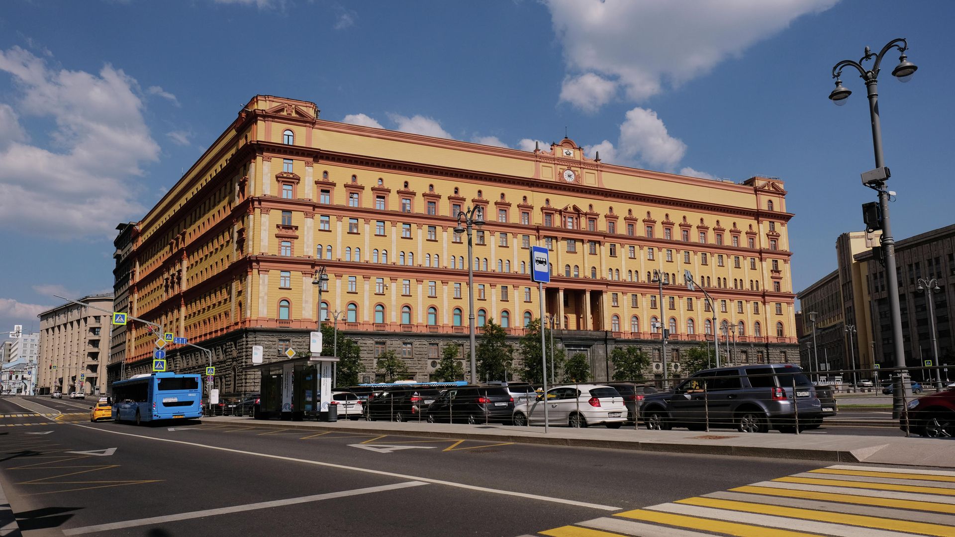 Здание Федеральной службы безопасности (ФСБ) на Лубянской площади в Москве Здание Федеральной службы безопасности (ФСБ) на Лубянской площади в Москве - РИА Новости, 1920, 18.04.2022