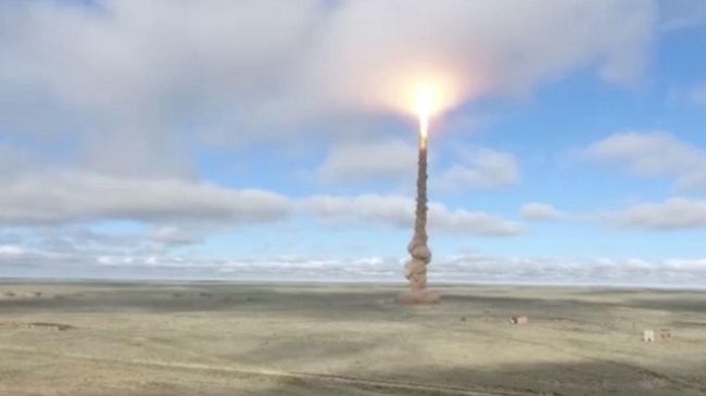 Кадры запуска новой ракеты системы ПРО Кадры запуска новой ракеты системы ПРО