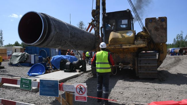 Рабочие на участке строительства газопровода Северный поток-2 Рабочие на участке строительства газопровода Северный поток-2