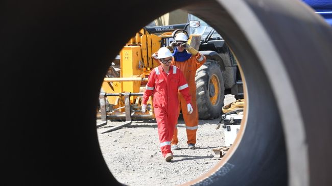 Рабочие на участке строительства газопровода Северный поток-2 Рабочие на участке строительства газопровода Северный поток-2
