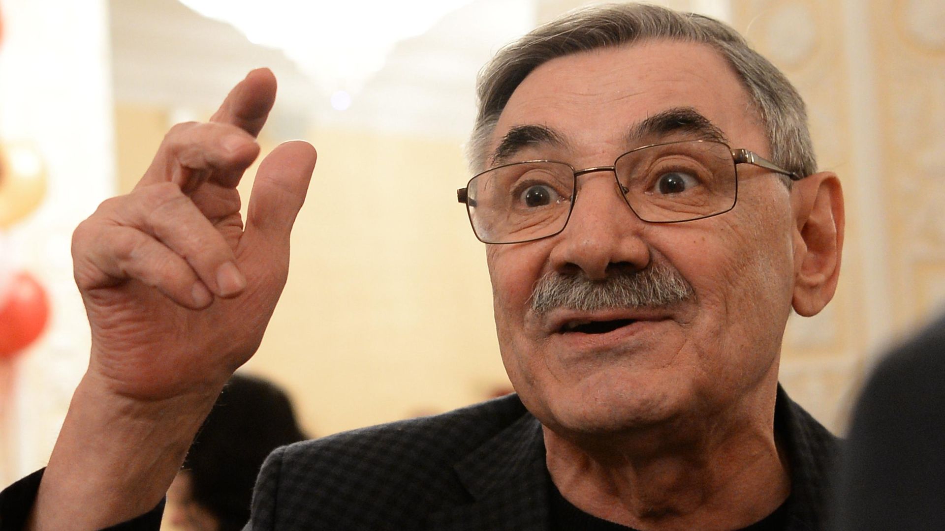 Актер Александр Панкратов-Черный на торжественном вечере в честь 50-летнего юбилея кинотеатра Иллюзион в Москве Актер Александр Панкратов-Черный на торжественном вечере в честь 50-летнего юбилея кинотеатра Иллюзион в Москве - РИА Новости, 1920