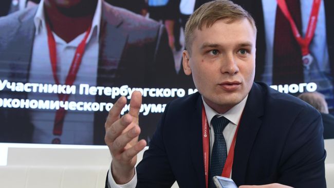Глава Республики Хакасия Валентин Коновалов Глава Республики Хакасия Валентин Коновалов