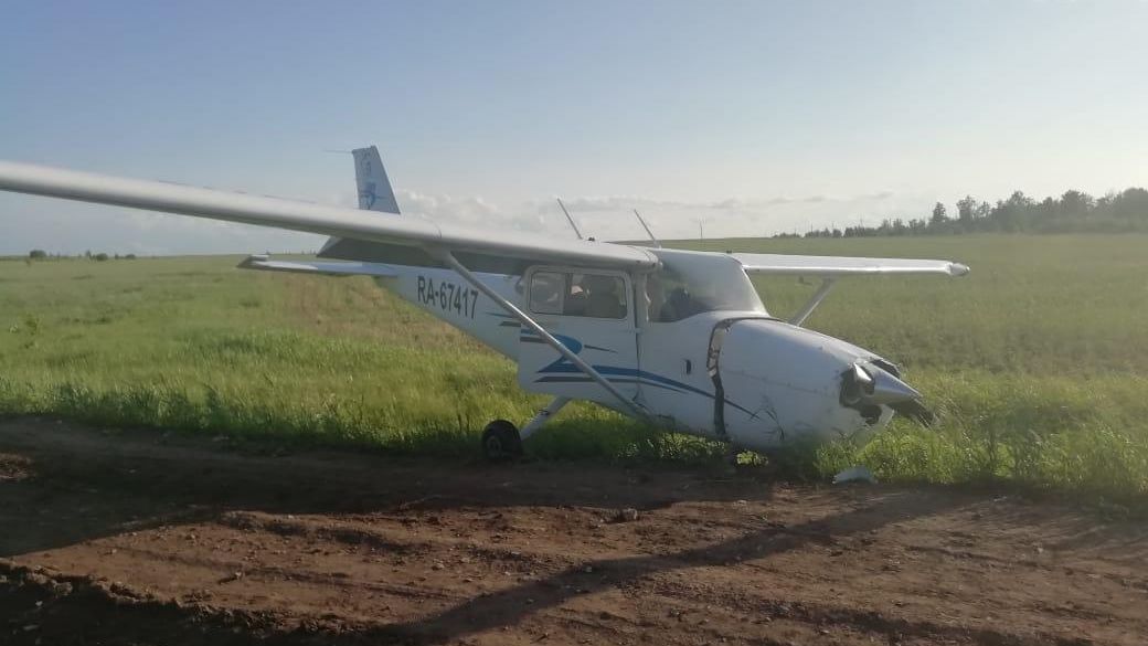 В аэропорту Бугульма совершил вынужденную посадку самолет CRJ 172 Цесна, который выполнял тренировочный полет. 6 июня 2019 - РИА Новости, 1920, 05.08.2026