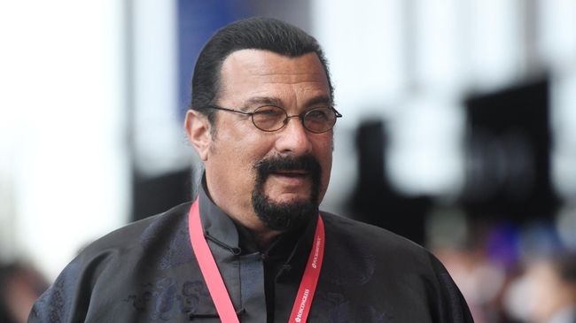 Актер, продюсер Стивен Сигал на Петербургском международном экономическом форуме 2019 Актер, продюсер Стивен Сигал на Петербургском международном экономическом форуме 2019