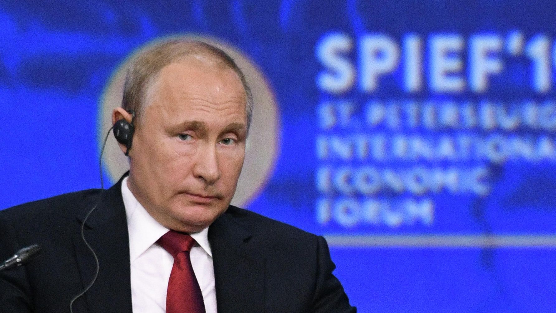 Президент РФ Владимир Путин на пленарном заседании Петербургского международного экономического форума 2019 Президент РФ Владимир Путин на пленарном заседании Петербургского международного экономического форума 2019 - РИА Новости, 1920, 28.05.2021