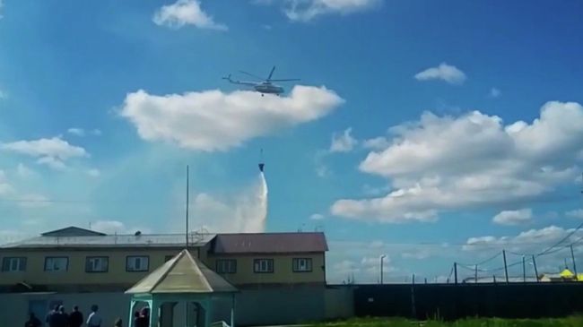 Тушение пожара в исправительной колонии в поселке Гари, Свердловская область. 8 июня 2019 Тушение пожара в исправительной колонии в поселке Гари, Свердловская область. 8 июня 2019