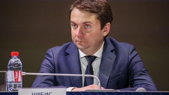Временно исполняющий обязанности губернатора Мурманской области Андрей Чибис а XXIX конференции мурманского регионального отделения партии Единая Россия. 8 июня 2019 Временно исполняющий обязанности губернатора Мурманской области Андрей Чибис а XXIX конференции мурманского регионального отделения партии Единая Россия. 8 июня 2019