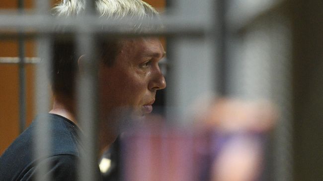 Журналист интернет-издания Медуза Иван Голунов на заседании Никулинского суда города Москвы. 8 июня 2019 Журналист интернет-издания Медуза Иван Голунов на заседании Никулинского суда города Москвы. 8 июня 2019