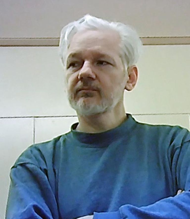 Основатель WikiLeaks Джулиан Ассанж в тюрьме Белмарш в Лондоне