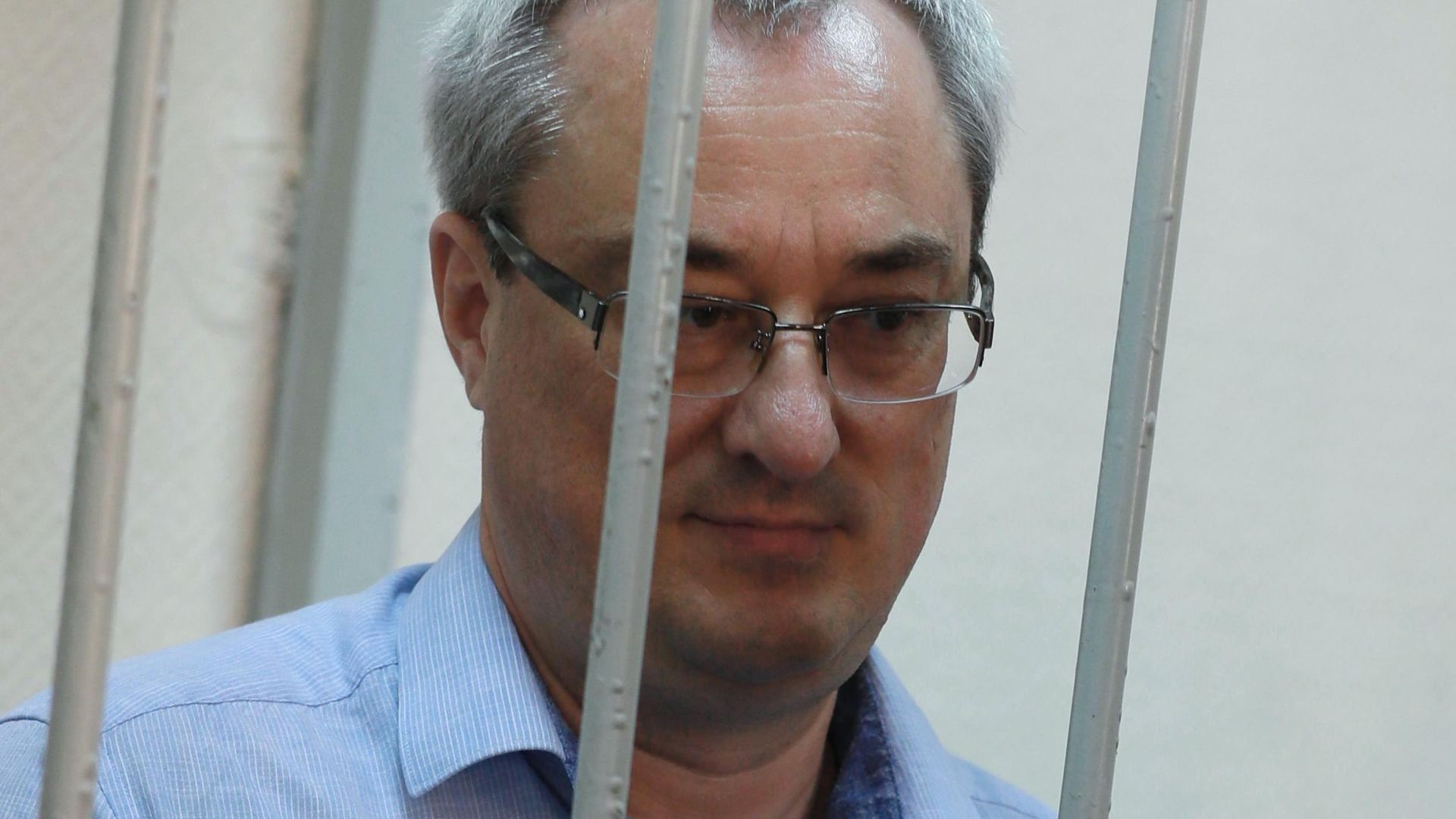 Экс-глава Республики Коми Вячеслав Гайзер во время оглашения приговора в Замоскворецком суде Москвы Экс-глава Республики Коми Вячеслав Гайзер во время оглашения приговора в Замоскворецком суде Москвы - РИА Новости, 1920, 11.08.2023