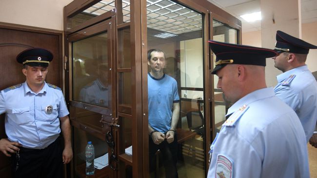 Дмитрий Захарченко в Пресненском суде Москвы. 10 июня 2019 Дмитрий Захарченко в Пресненском суде Москвы. 10 июня 2019