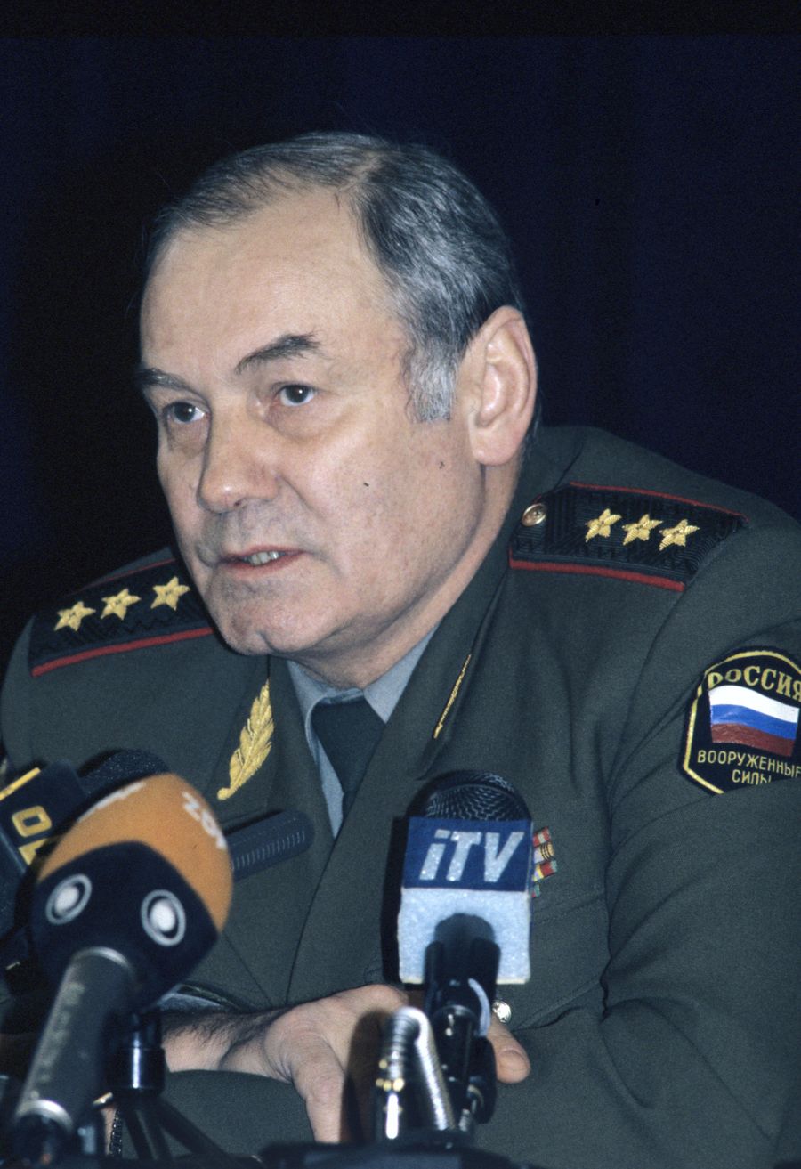 Начальник Главного управления международного военного сотрудничества Министерства обороны России генерал-полковник Леонид Ивашов во время брифинга Начальник Главного управления международного военного сотрудничества Министерства обороны России генерал-полковник Леонид Ивашов во время брифинга