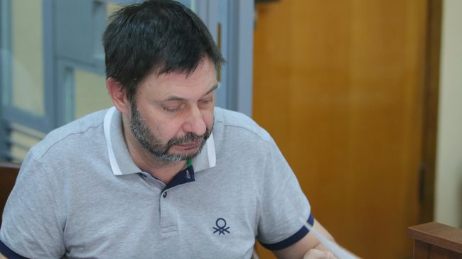 Руководитель портала РИА Новости Украина Кирилл Вышинский на заседании Подольского районного суда Киева Руководитель портала РИА Новости Украина Кирилл Вышинский на заседании Подольского районного суда Киева