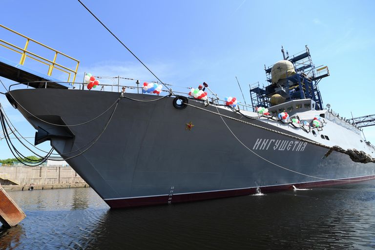 Спуск на воду малого ракетного корабля  Ингушетия в Казани. 11 июня 2019