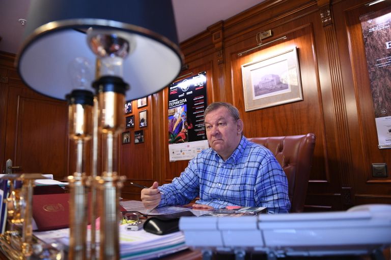 Генеральный директор Большого театра Владимир Урин во время интервью корреспонденту РИА новости