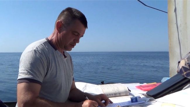 Капитан украинского рыболовецкого судна ЯМК-0041 Виктор Новицкий. Архивное фото Капитан украинского рыболовецкого судна ЯМК-0041 Виктор Новицкий. Архивное фото