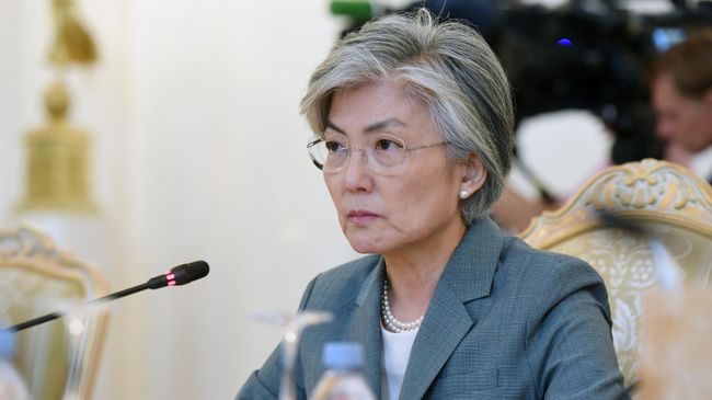 Министр иностранных дел Республики Корея Кан Ген Хва Министр иностранных дел Республики Корея Кан Ген Хва