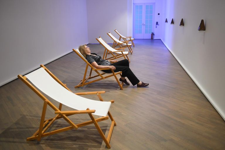 Посетительница на пресс-показе выставки Коллекция Fondation Louis Vuitton. Избранное в ГМИИ