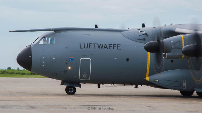 Самолет НАТО Airbus A400M ВВС Германии в Кемерово Самолет НАТО Airbus A400M ВВС Германии в Кемерово