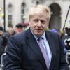 Бывший министр иностранных дел Великобритании Борис Джонсон прибыл к зданию BBC для участия в теледебатах кандидатов на пост лидера Консервативной партии. 18 июня 2019 Бывший министр иностранных дел Великобритании Борис Джонсон прибыл к зданию BBC для участия в теледебатах кандидатов на пост лидера Консервативной партии. 18 июня 2019