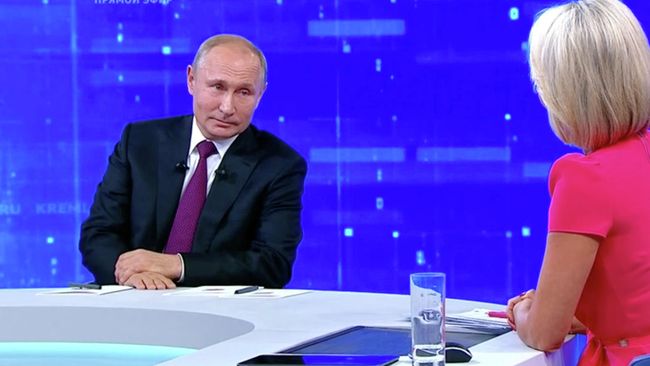 Стоп-кадр трансляции прямой линии президента РФ Владимира Путина Стоп-кадр трансляции прямой линии президента РФ Владимира Путина