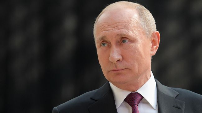 Президент РФ Владимир Путин отвечает на вопросы журналистов после ежегодной прямой линии Президент РФ Владимир Путин отвечает на вопросы журналистов после ежегодной прямой линии